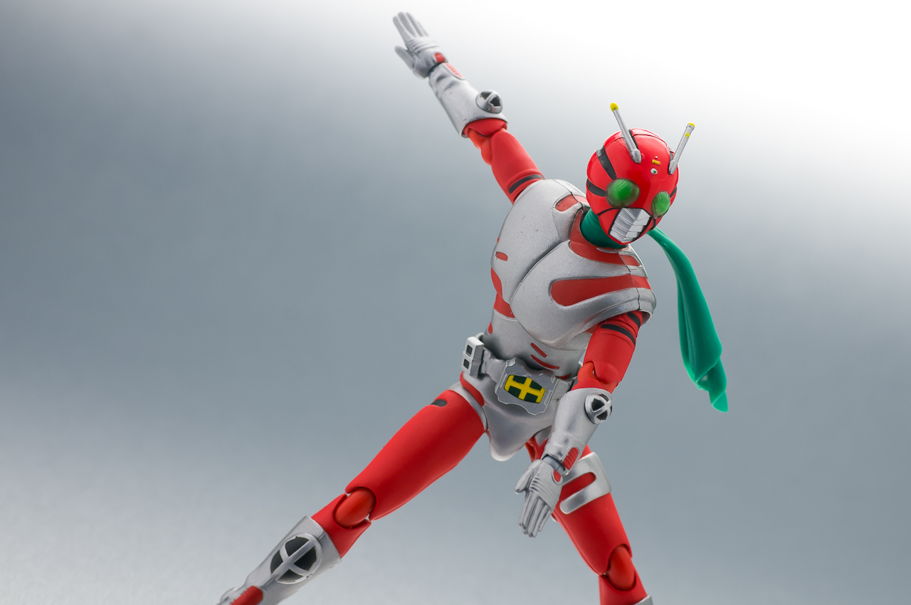 レビュー】 バンダイ S.H.Figuarts 仮面ライダーZX [仮面ライダーZX]