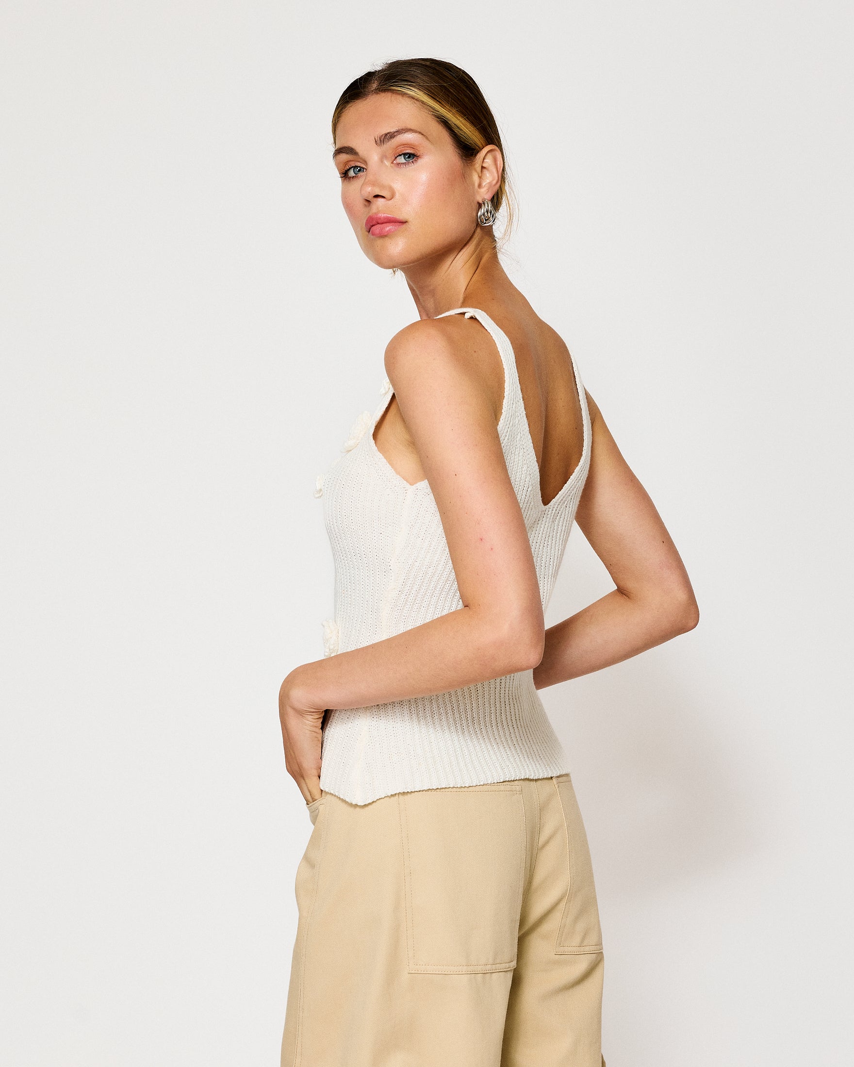 Lara rosette detailed sleeveless top – Line & Dot