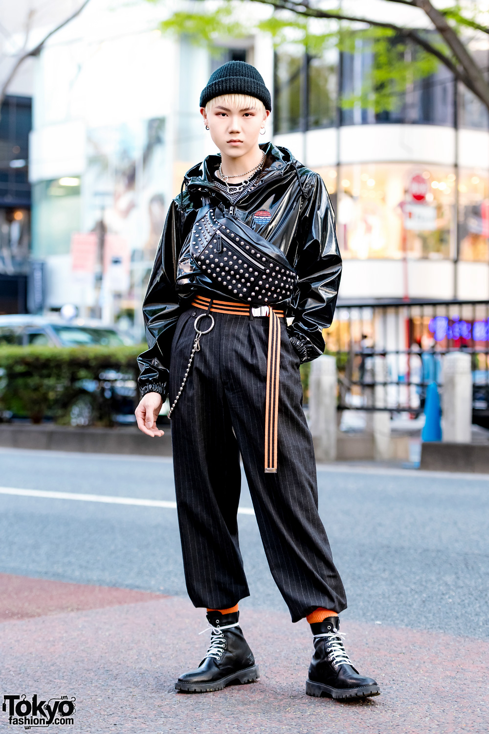 Korean Model in All Black Tokyo Street Style w/ Open The Door