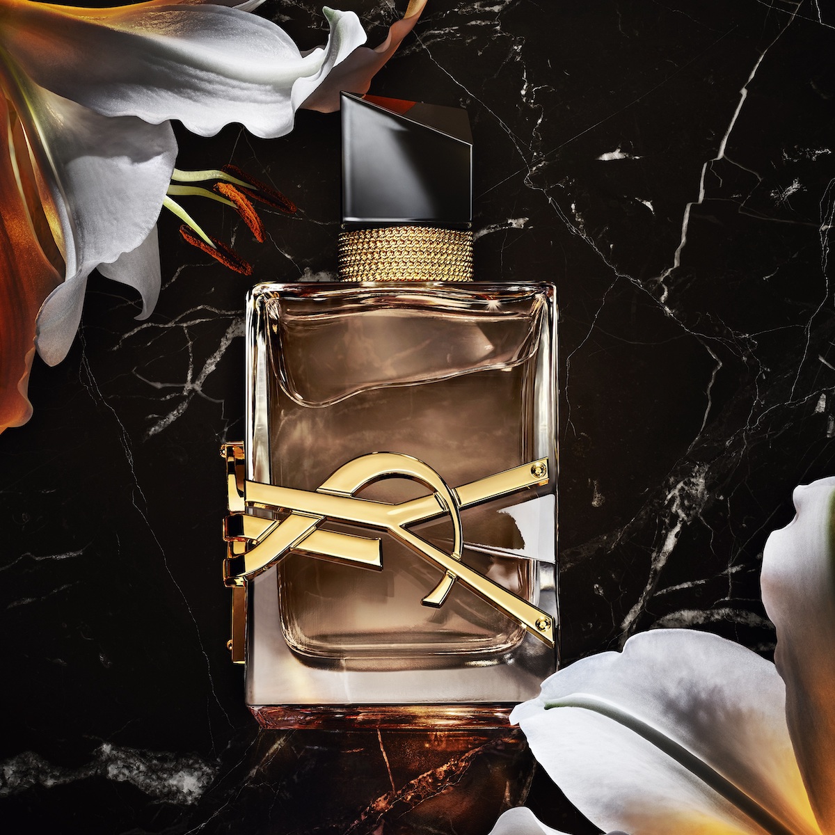 甘さの中にスパイスを宿す YSL リブレ オーデパルファム フローラル