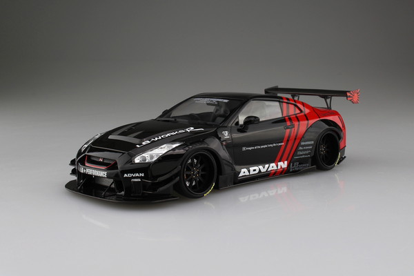 青島文化教材社 1/24 リバティーウォーク No.13 LBワークス R35 GT-R