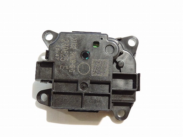 楽天市場】ニッサン純正 E12 ノート用エアミックスアクチュエーター