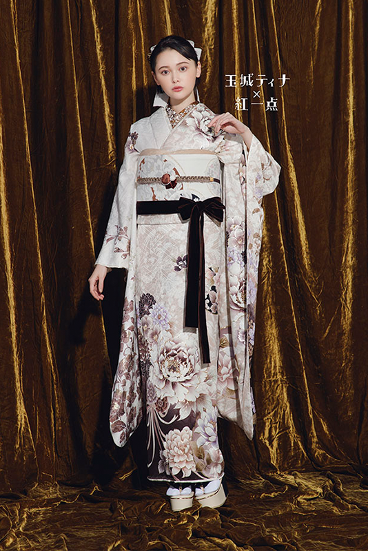 玉城ティナ×紅一点 KI543 #白 #灰色 #white #gray 振袖 | 名古屋・岐阜