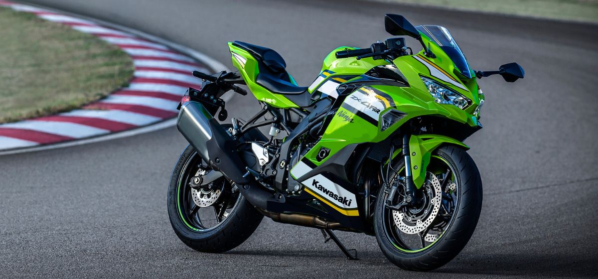 Nieuwe Kawasaki Racing-kleuren voor de Ninja ZX-4RR 2025