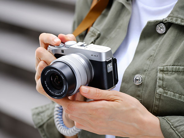 Fujifilm-X-A7-1_0.jpg