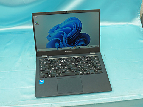 Core i5-1135G7や12GBメモリ搭載の13.3インチ「dynabook G83/HU」が