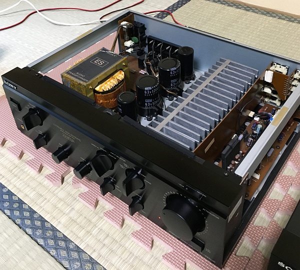 その他 SONY TA-F222ESR Sony TA-F222ESR Integrated Amplifier Good