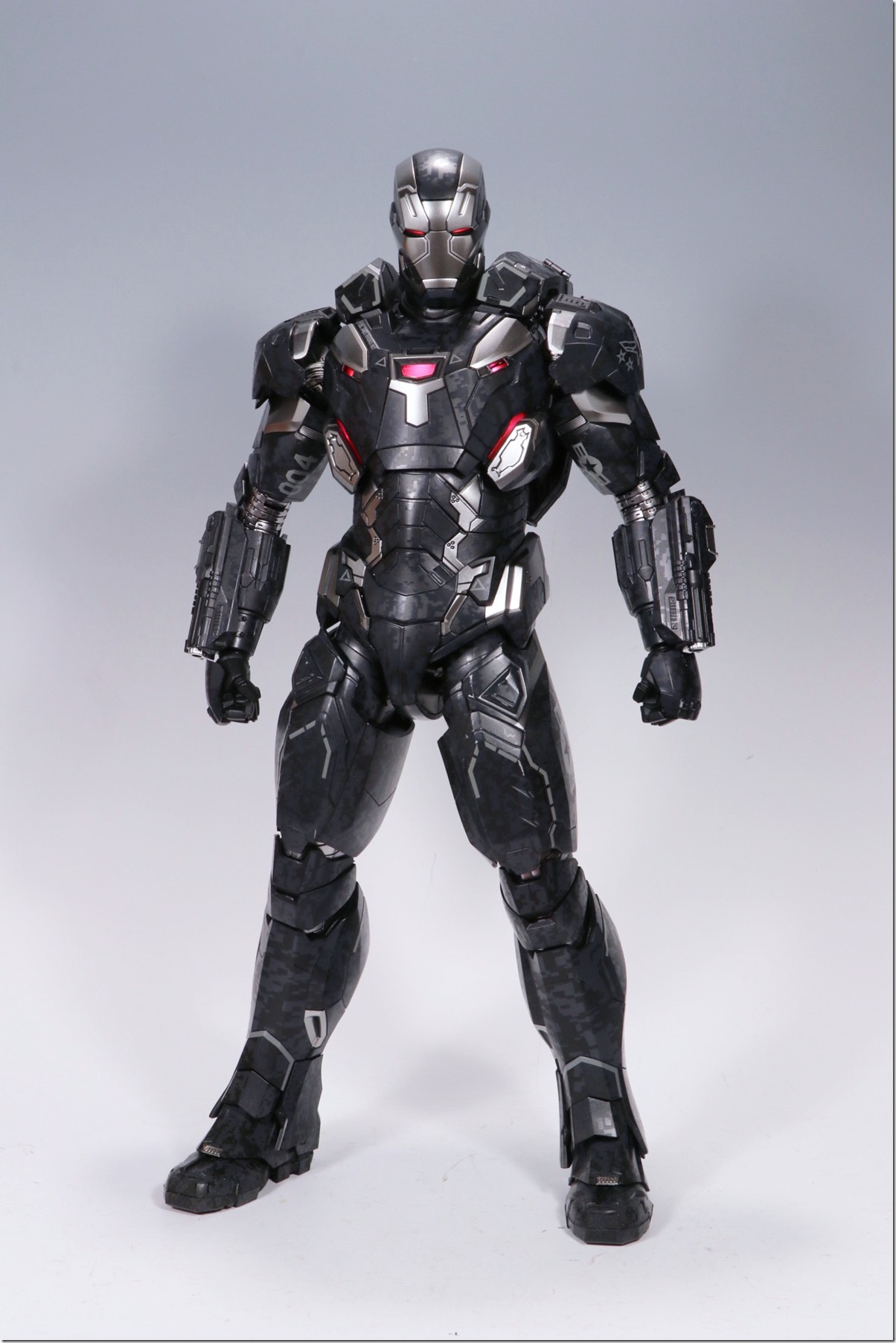 ホットトイズ アベンジャーズ IW ウォーマシン マーク4 ムービー