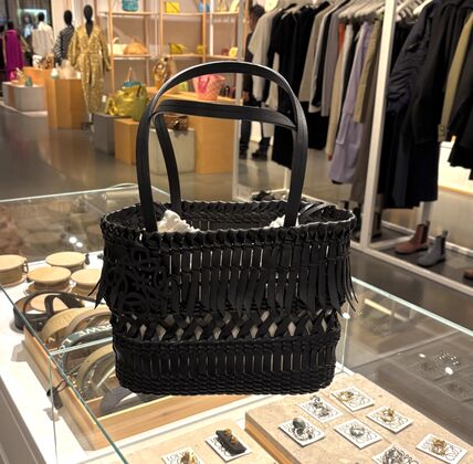 スクエア LOEWE(ロエベ) かごバッグ(レディース) - ブランド通販のBUYMA