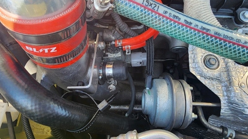 HKS スーパーSQV IVリターン キット プラス取り付け作業（スズキ
