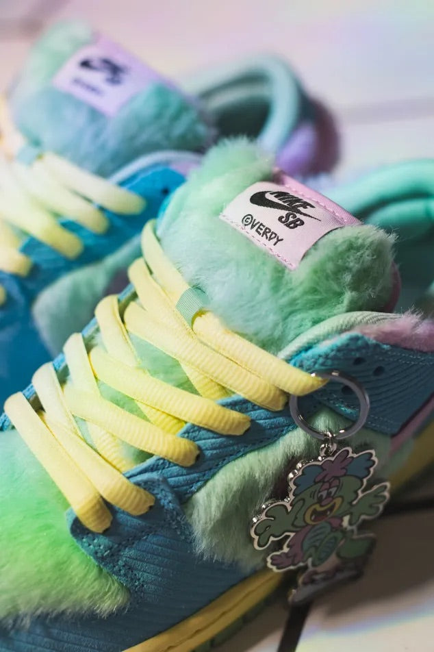 Nike SB x Verdy 
