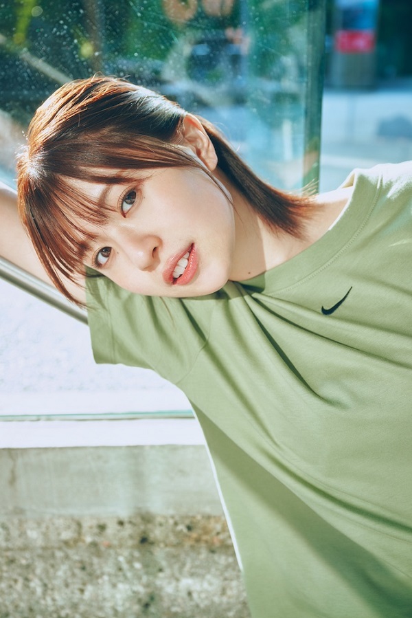 松田好花（日向坂46）｜1st写真集『振り向いて』5月28日発売｜タワレコ