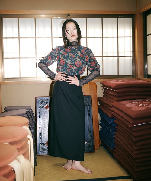 TINA：JOJUN（ティーナジョジュン）の「「麗」 花柄パフスリーブ