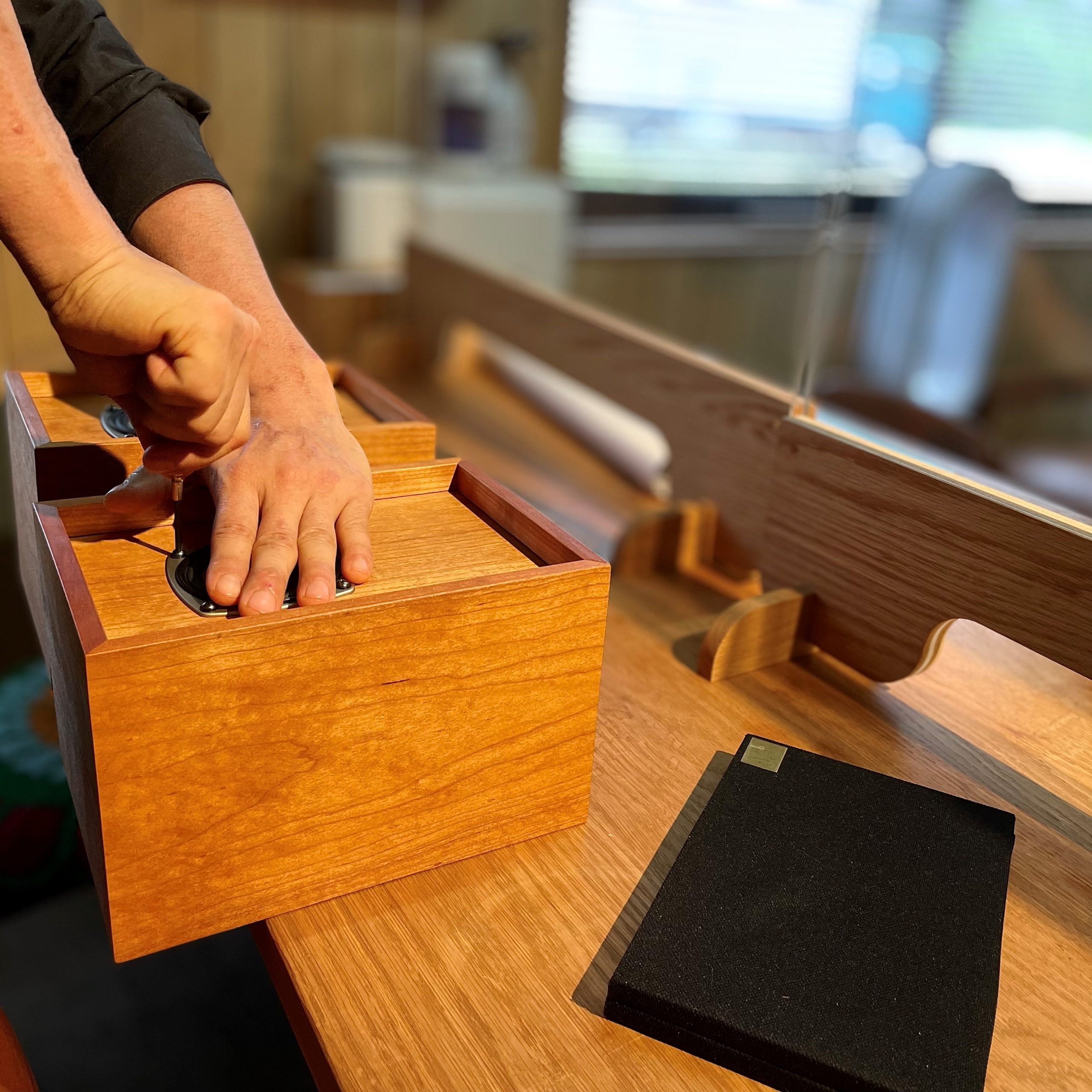 きほんのスピーカーキットのお手入れ・オイル塗装 - DENTO STORE