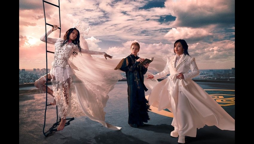 超希少】女王蜂 自主制作CD「王族大逆燐」 非売品2010年ライブ入場特典