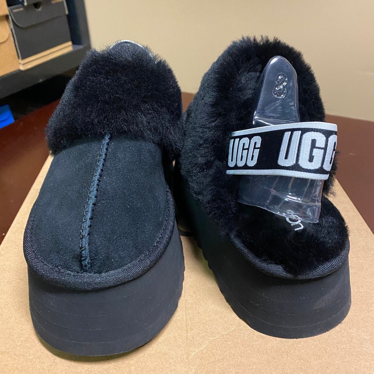 UGG Womens Black Funkette Suede Round Toe Sheepskin Slip on