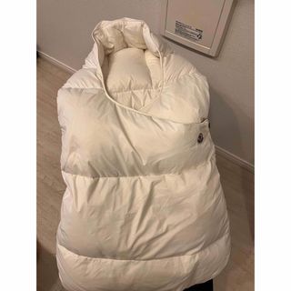 MONCLER（おくるみ/ブランケット）のフリマアイテム一覧