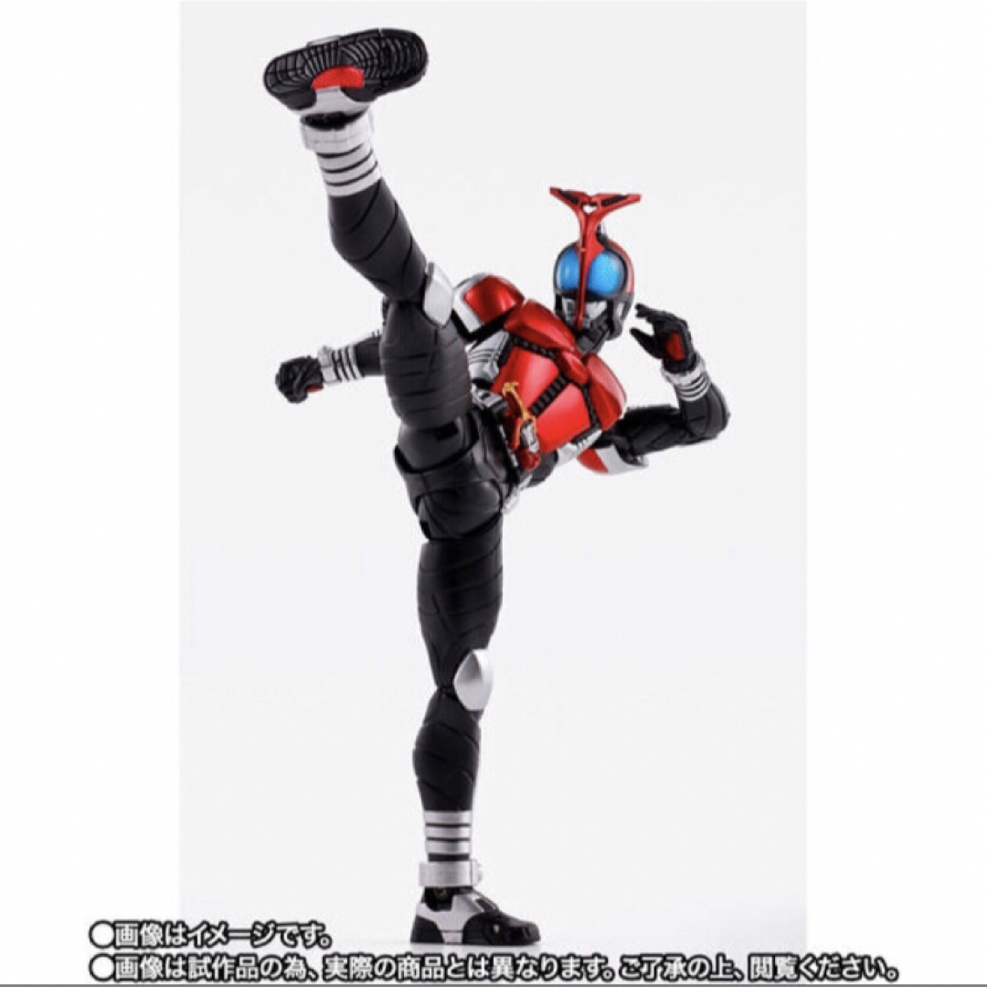 S.H.Figuarts（真骨彫製法） 仮面ライダーカブト ライダーフォーム