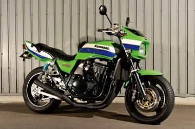 MRSショート管：ZRX1100/Ⅱ用ブラック - バイクパーツ通販専門店