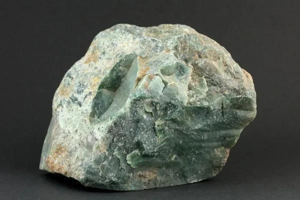 ミャンマー産 翡翠 原石 磨き 274g｜天然石 通販キラリ石