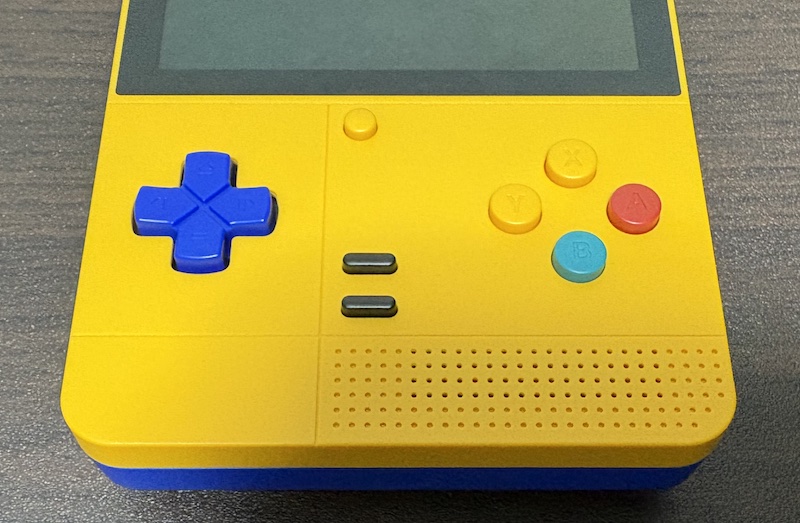Android搭載の縦型携帯ゲーム機「Retroid Pocket Classic」のレビュー