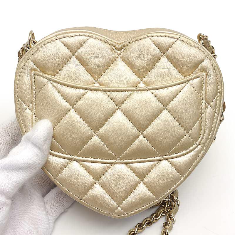 CHANEL（シャネル） マトラッセ チェーンショルダーバッグ ハート