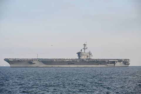 レポート》原子力空母「ジョージ・ワシントン」が横須賀入港（11月22日