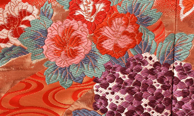 打掛(赤地・鶴と紫陽花)｜着物レンタルあき (来店着付け無料・全国配送