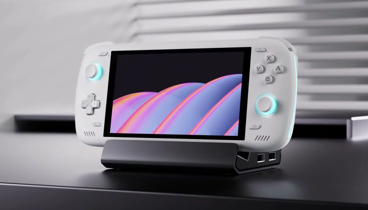 AYN Odin2 is a Snapdragon 8 Gen 2 handheld game console for $299
