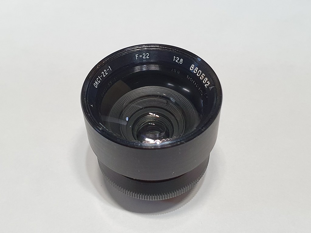 レンズ沼299本目】ロシアシネレンズOKC-1-22-1 28mm F2はAPS-Cスナップ