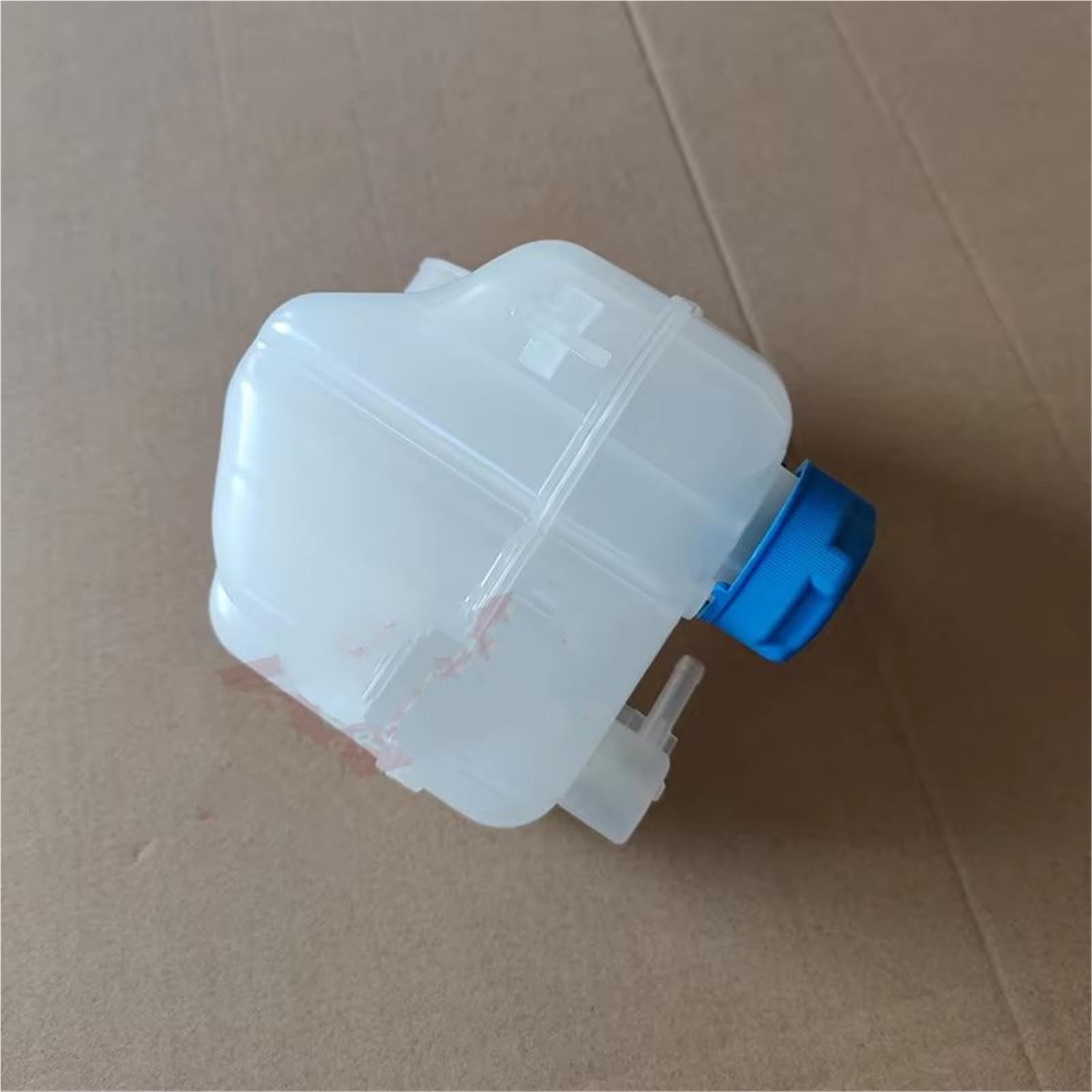 Amazon | 車用ラジエーターリザーブタンク Compatible With Fiat 500