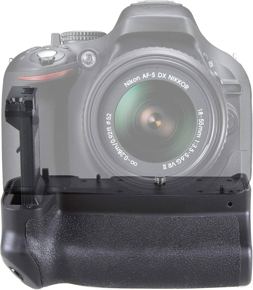 Amazon | FocusFoto Pro 垂直マルチパワーバッテリーパックグリップ