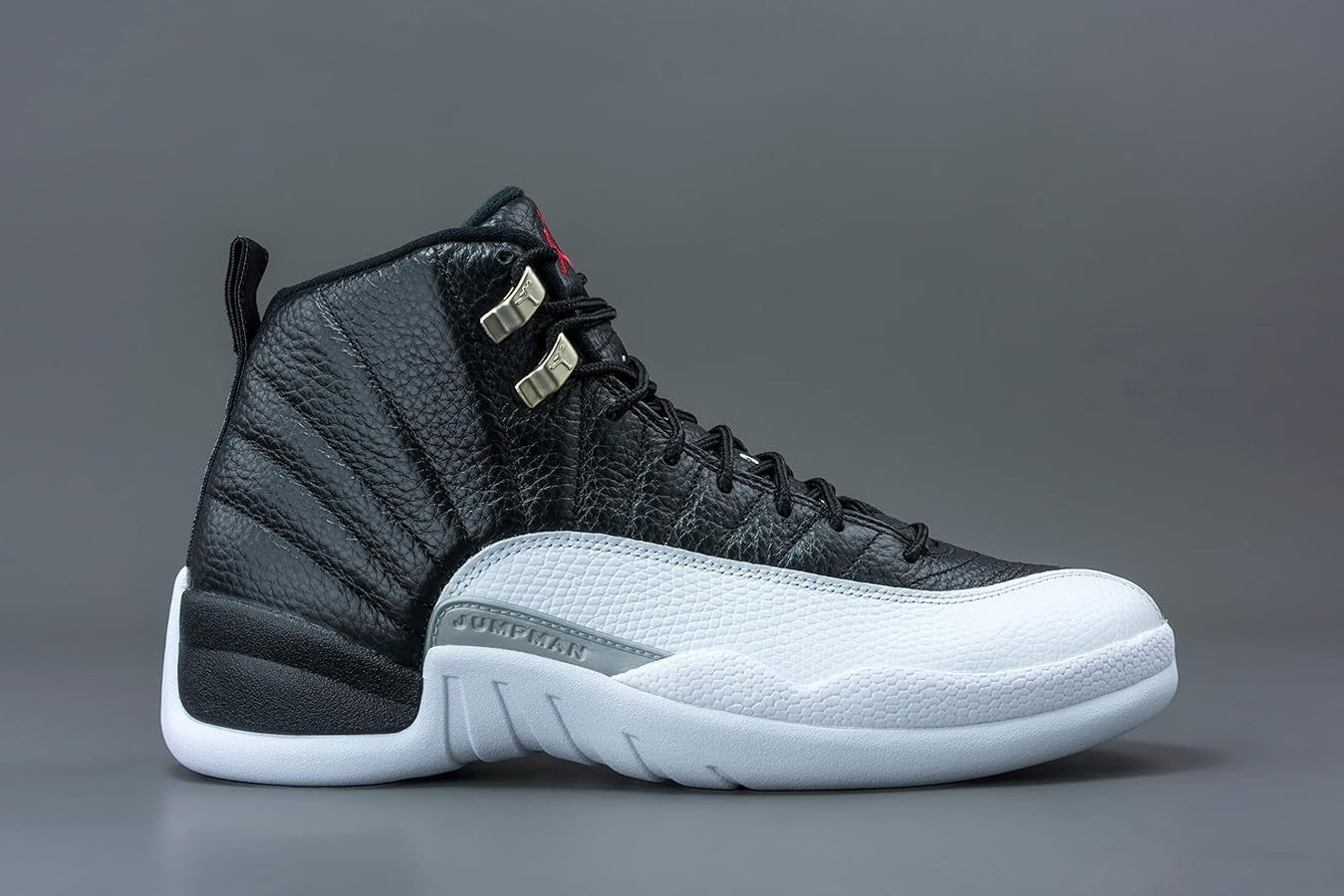 Men's) Air Jordan 12 Retro 'Playoffs' 2022 7M / 8.5W : Amazon.ca