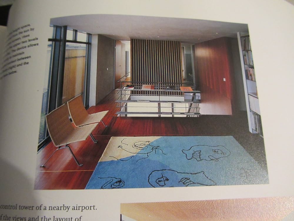 Amazon.co.jp: Modern House : Welsh, John: Foreign Language Books