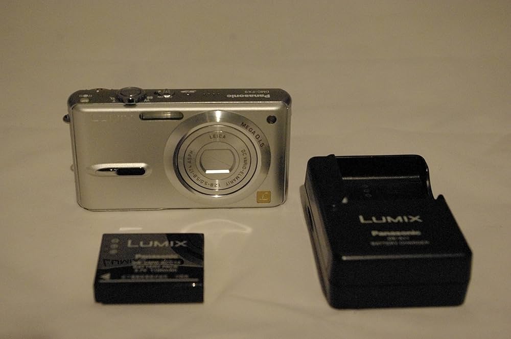 Amazon.co.jp: パナソニック DMC-FX9-S Lumix シルキーシルバー : 家電
