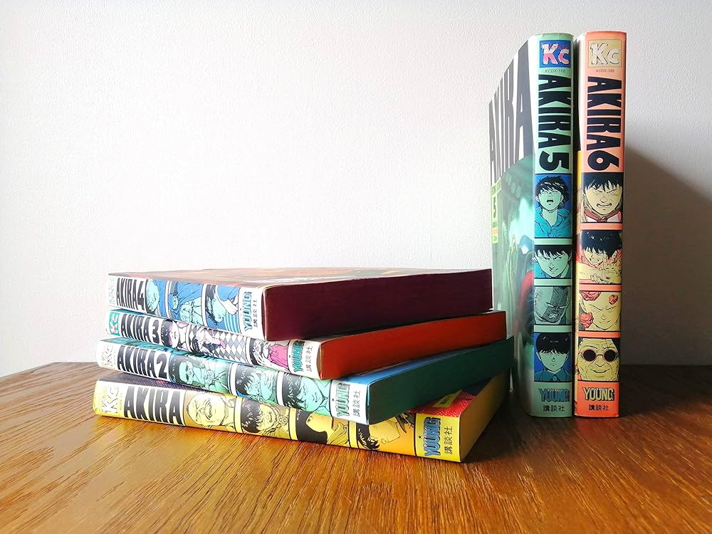 Amazon.com: AKIRA all six volumes complete set (KC Deluxe) ISBN