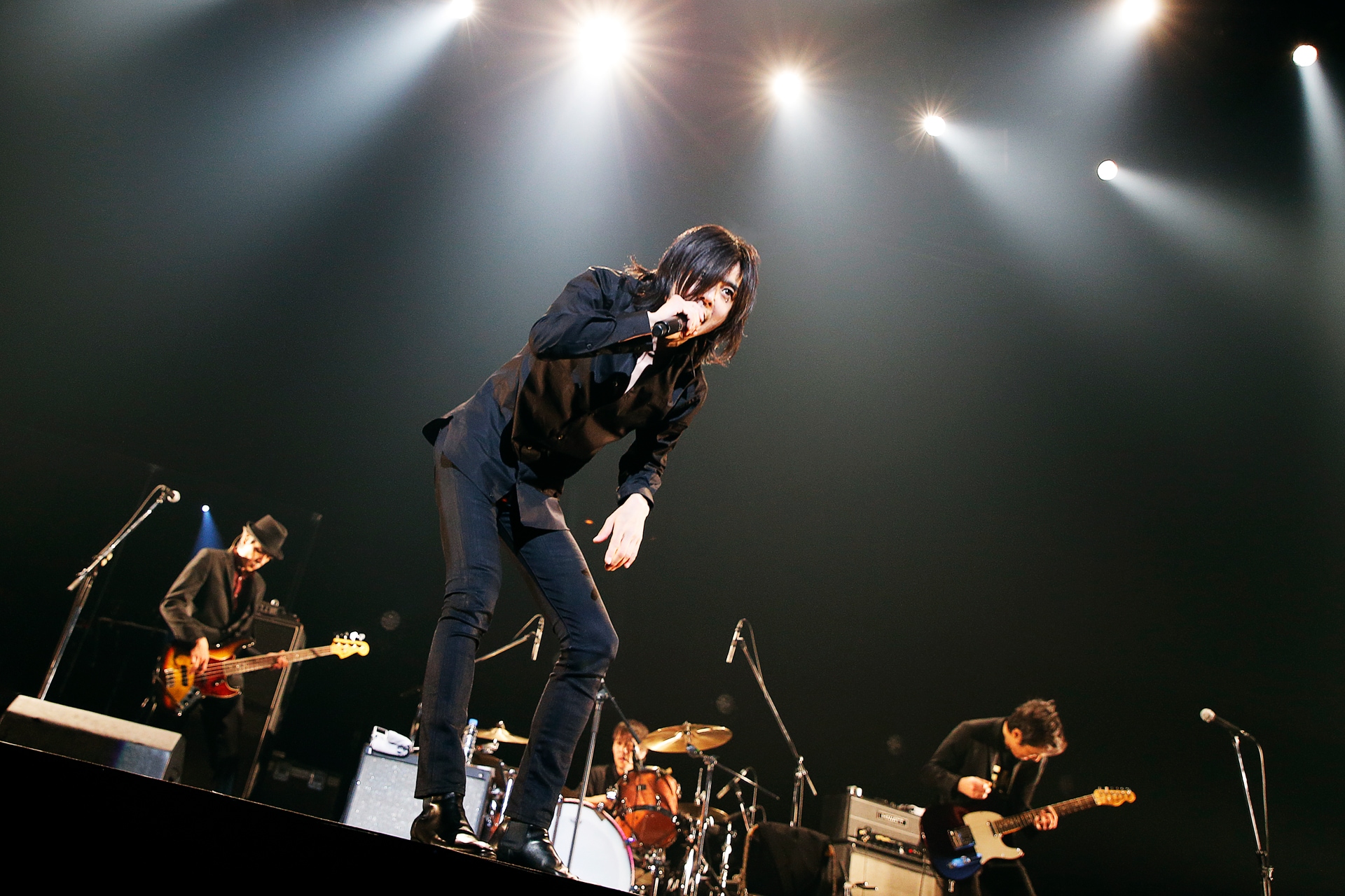 エレファントカシマシ、恒例の新春ライブで「いい顔してるぜエビバデ