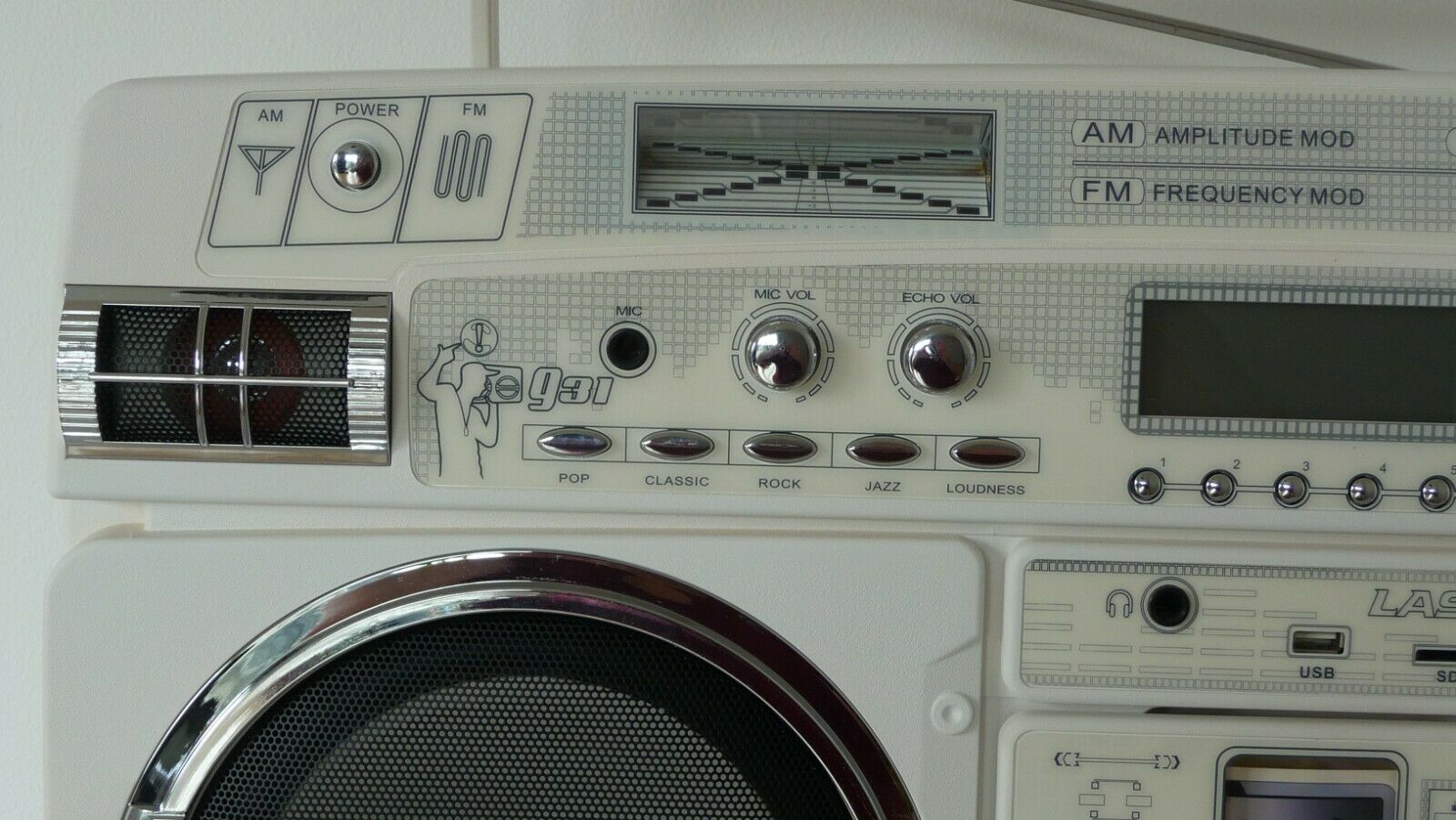 LASONIC i931 High Performance Portable Music System -