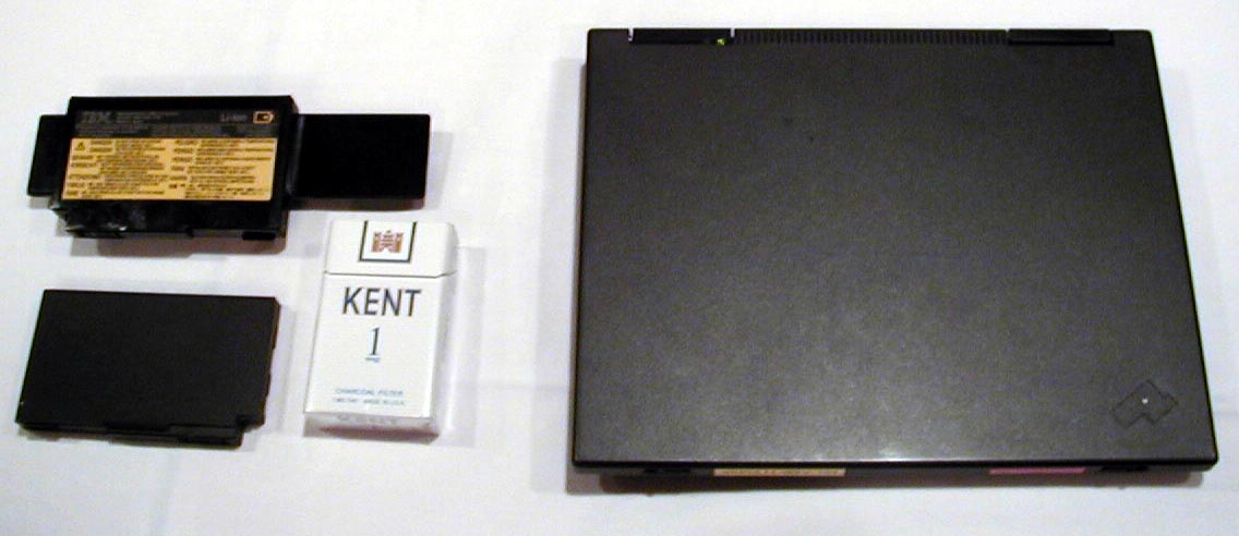 日本IBM、B5ノートPC「ThinkPad 240」