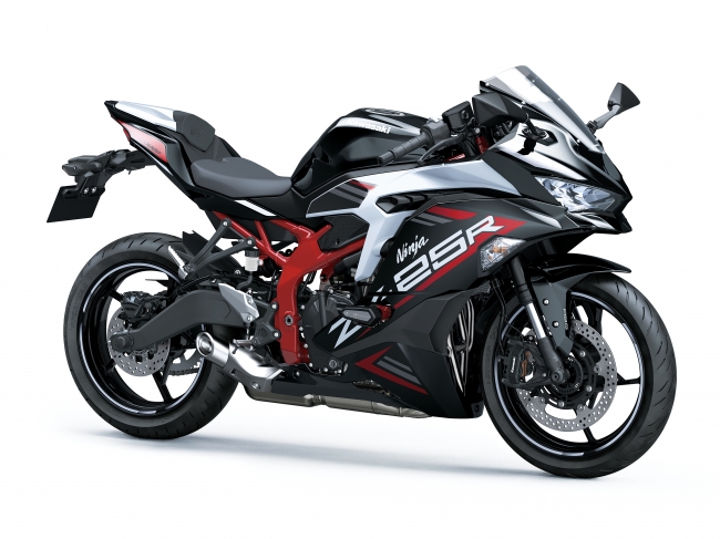カワサキから、待望の250ccクラス四気筒モデル「Ninja ZX-25Rシリーズ