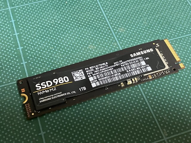 SSD】健康状態が異常0％のM.2 NVME SSDが普通に使えている話 | Qwerty.work