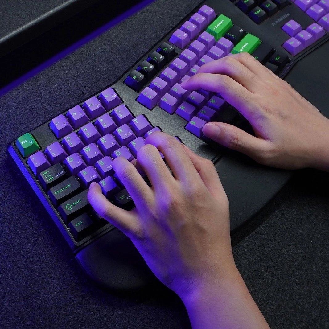 分割型エルゴノミックメカニカルキーボード — ゲーミングと生産性を