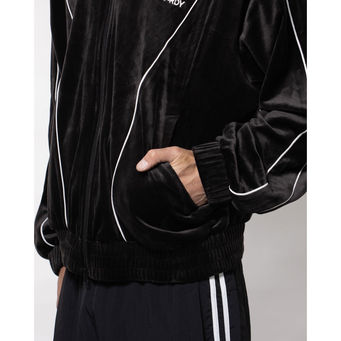 ノルディ NERDY VELOUR PIPING TRACK TOP ベロアパイピングトラック