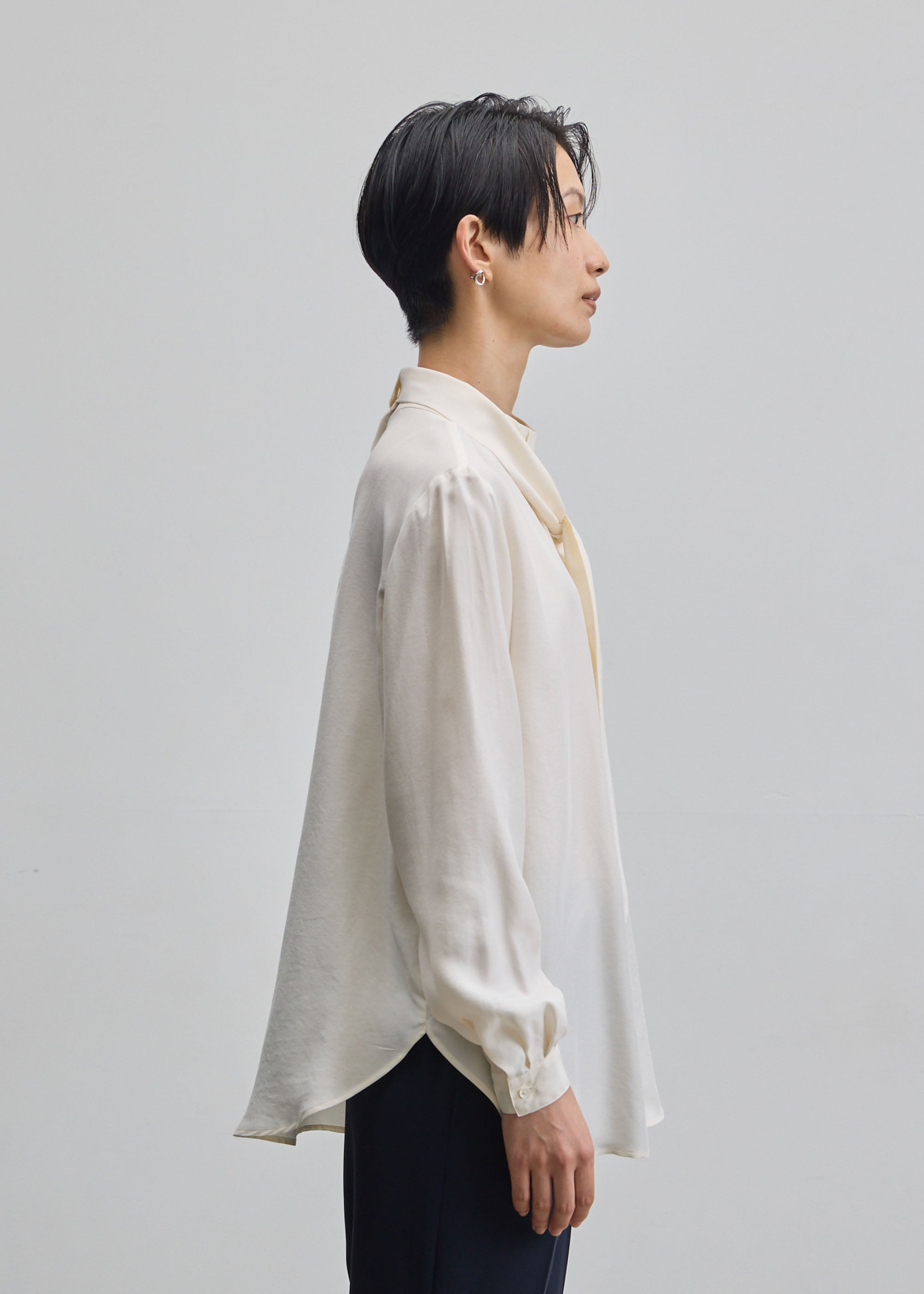 シルクボウタイブラウス - SOÉJU online store｜上質な大人の女性の