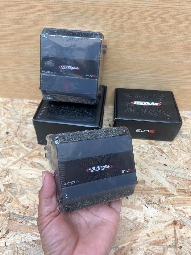 SD Evo6 400.4 4チャンネルアンプ　カーオーディオアンプ SounDigital Evo6 400.4 4オーム 4チャンネル カーオーディオ アンプ