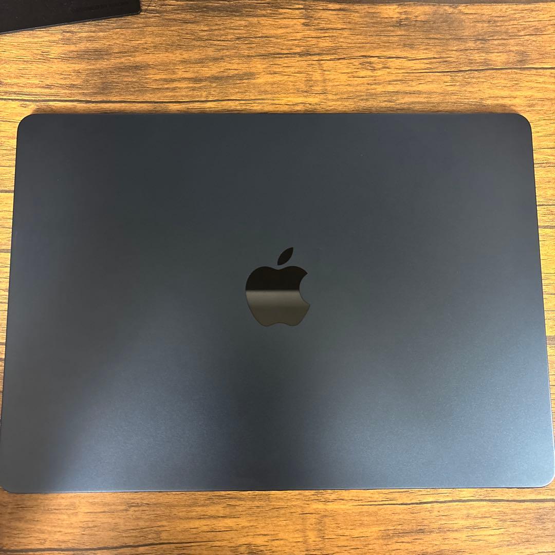 MacBook Air 13inch M4 16GB 2025 ミッドナイト Amazon.com: Apple 2025 MacBook Air with Apple M4 chip (15-inch