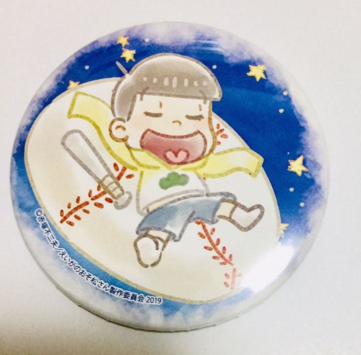 ⑤えいがのおそ松さん 01 すやきゃら 缶バッジ おそ松さん 缶バッジコレクション in winter｜ガシャポンオフィシャル