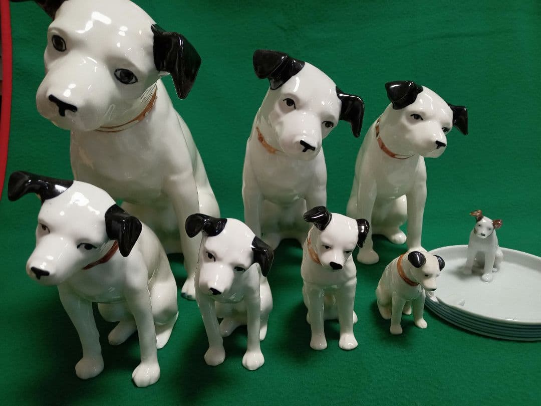 美品VICTORニッパー犬陶器製の置物 7体セットとオマケ Amazon.co.jp: 当時物 ビクター犬 昭和レトロ ニッパー Victor 置物