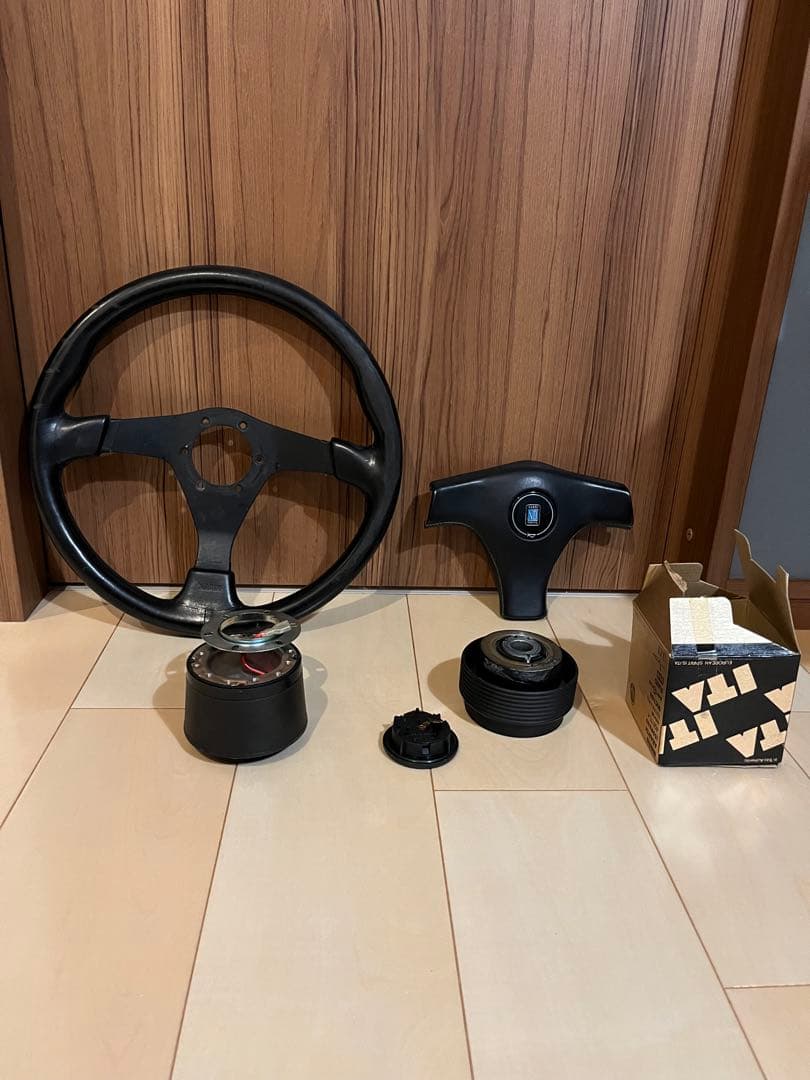 ナルディ ステアリング、その他付属品 NARDI NARDIナルディ[SPORTS TypeAステアリング[外径340mm