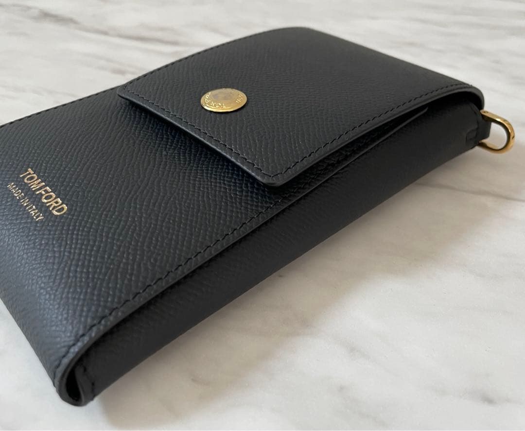 TOM FORD トムフォード ロゴ スマートフォン ホルダー ショルダー